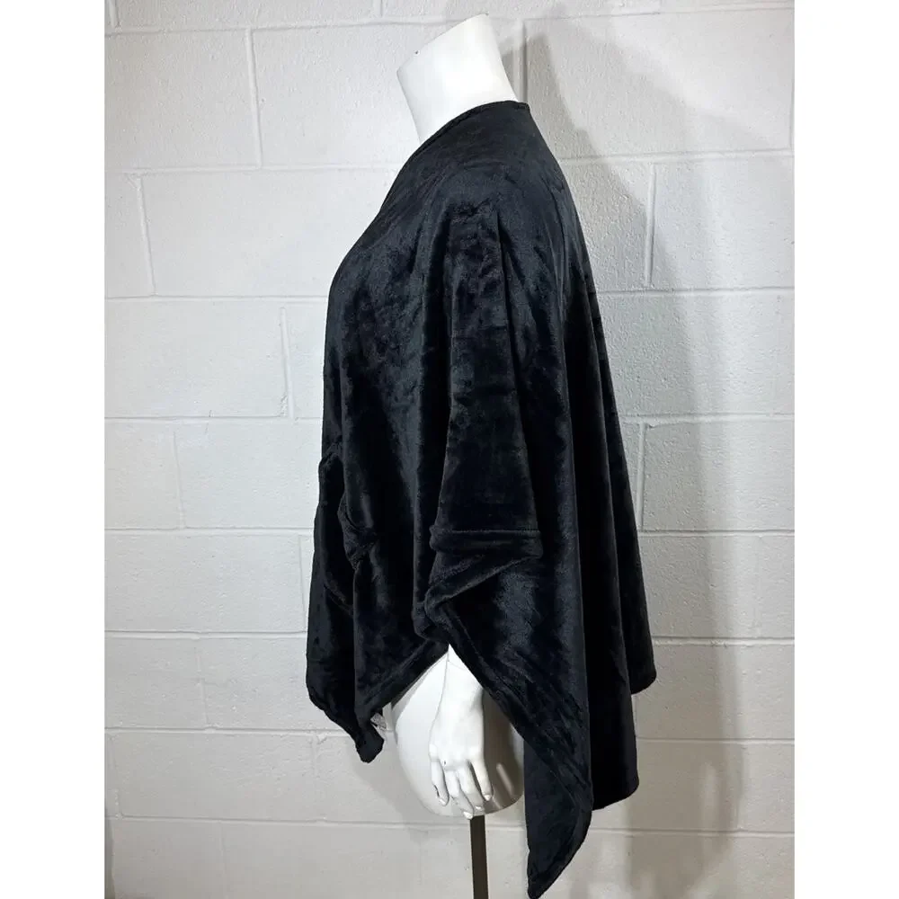 Warm & Cozy Oversized Fleece Wearable Blanket Poncho Black
